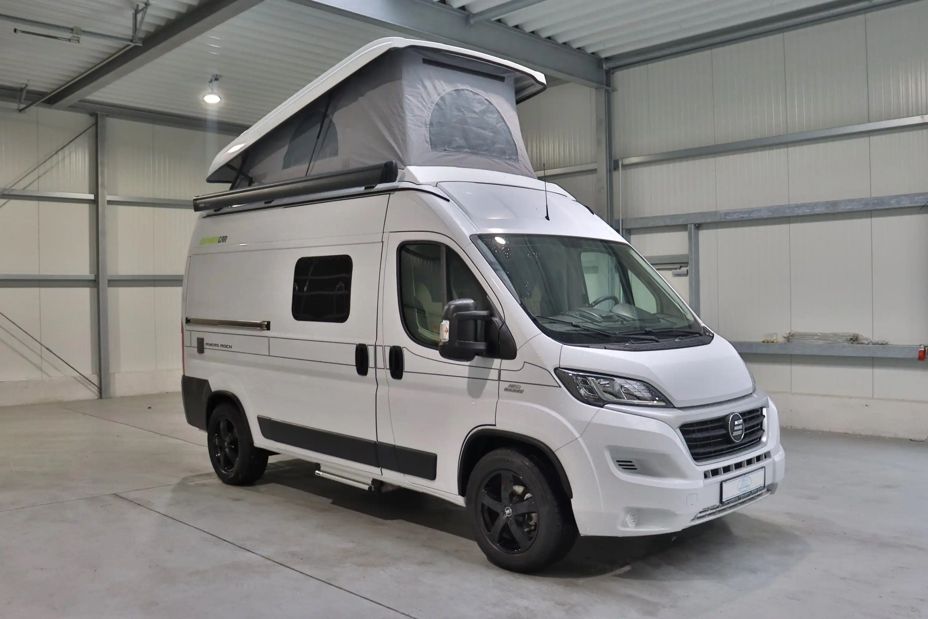 HYMER-ERIBA Hymercar Ayers Rock Wohnmobil gebraucht kaufen